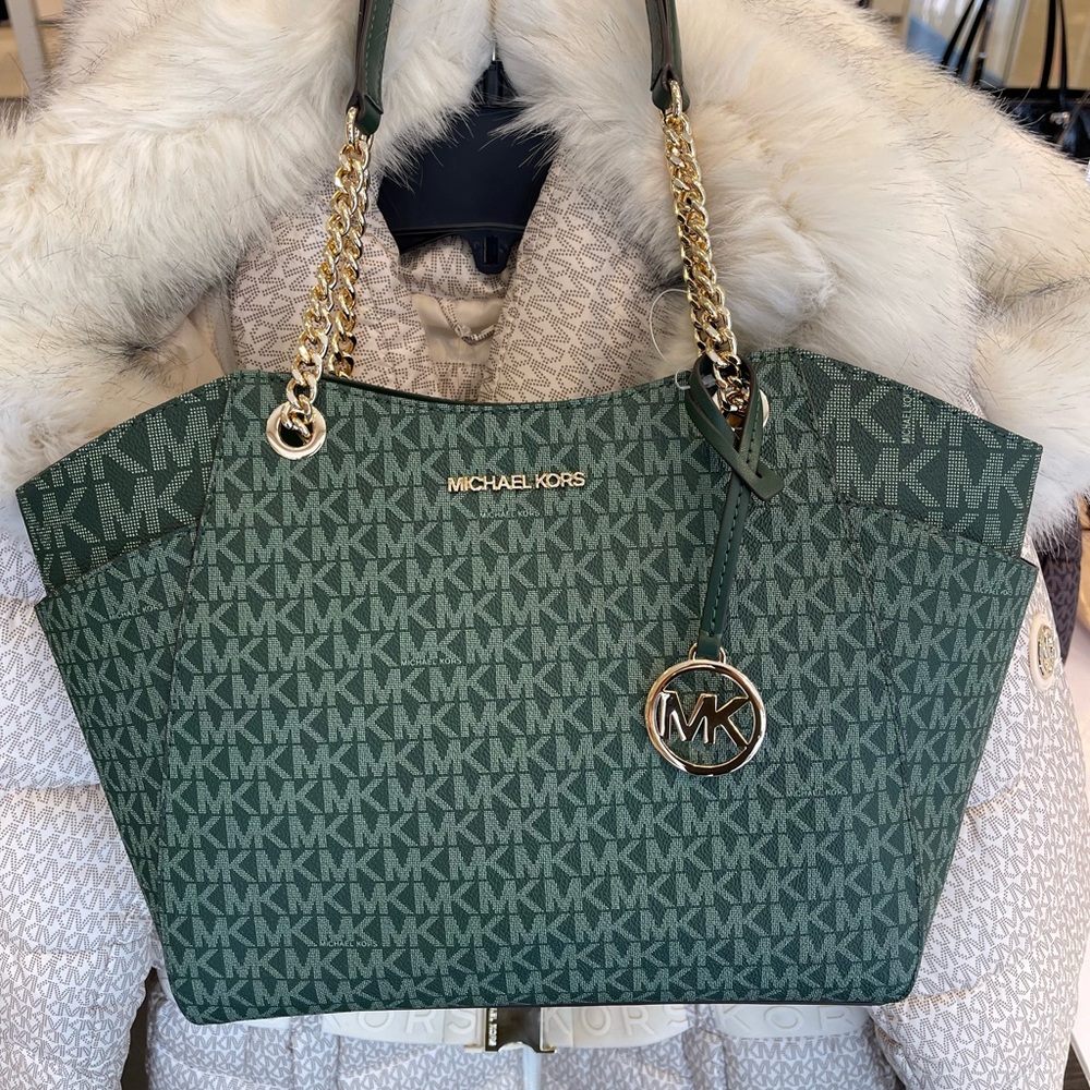 MICHAEL KORS
Jet Set Travel Large Signature Chain Shoulder Tote Bag
Moss
NWT - Picture 14 of 16